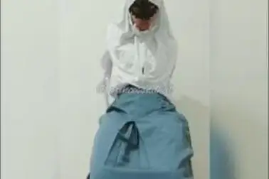 Ukhti Siswi Hijab Cantik Pasrah Kasur Hotel